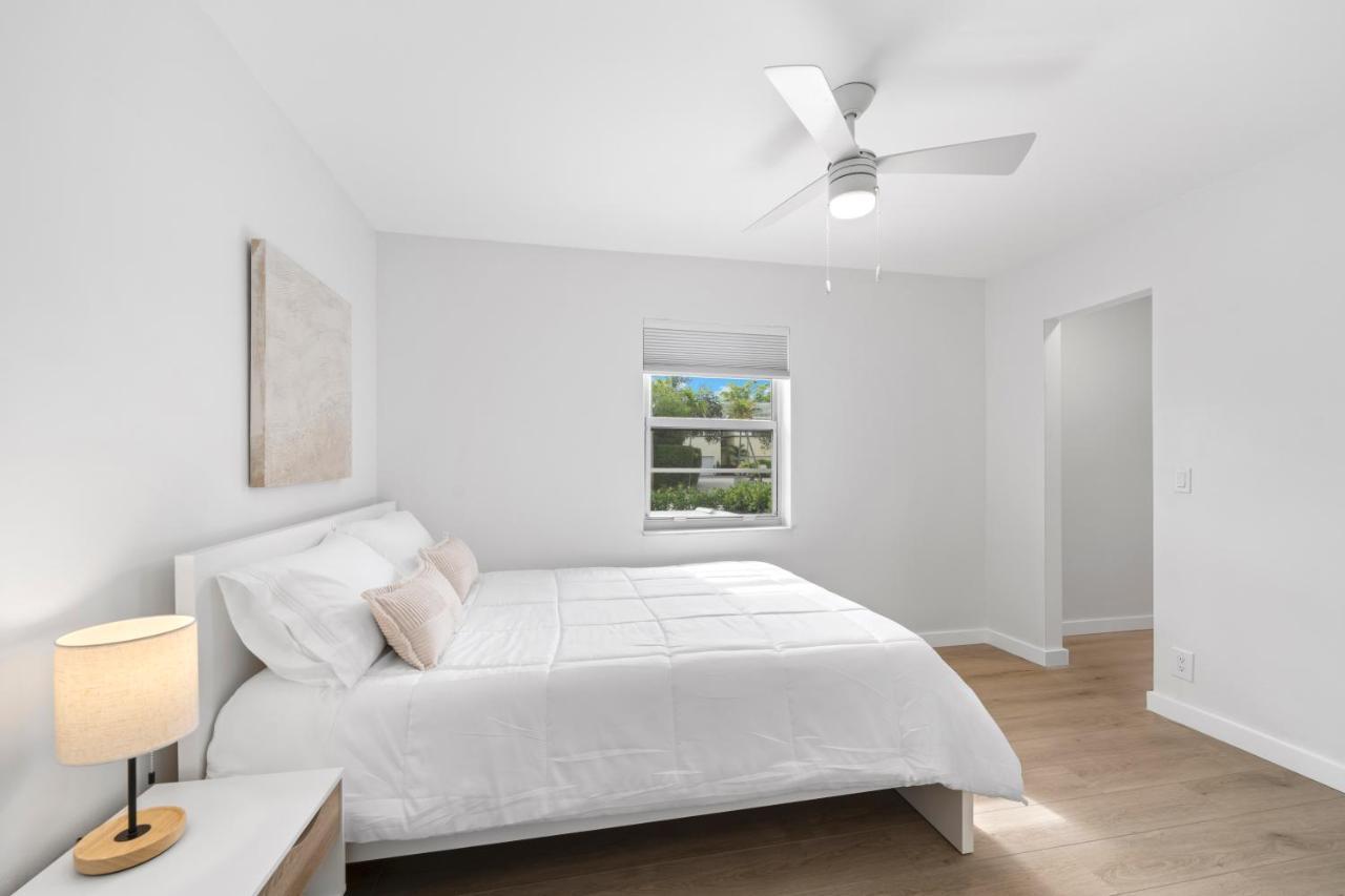 M Lake Worth Beach - Modern Villas Near West Palm Beach, Chic Retro Vibes, King Bed, Cozy Backyard, Bbq, Workspace, High-Speed Internet, Free Parking, 5 Minutes To Downtown & Beach Extérieur photo
