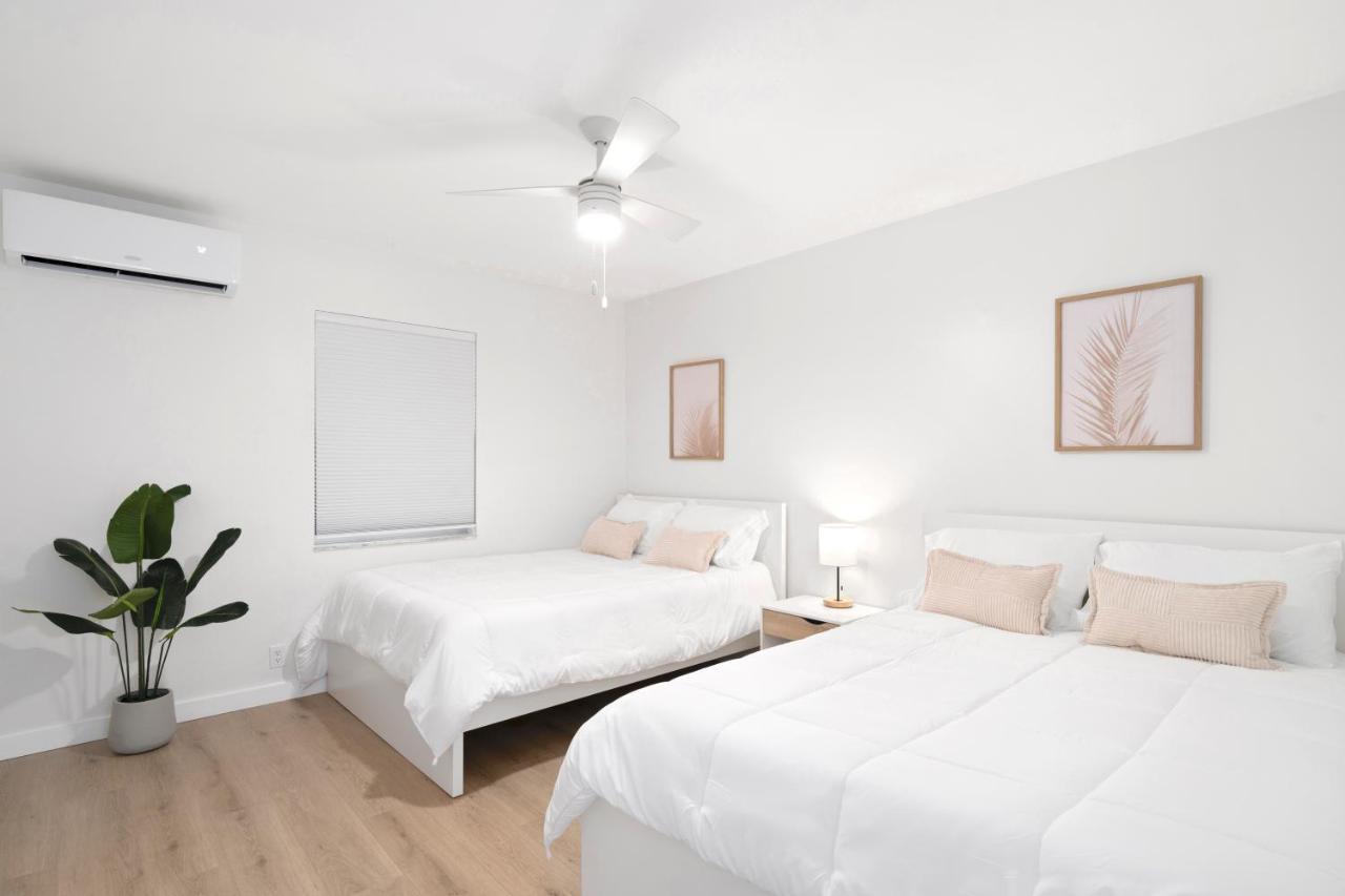 M Lake Worth Beach - Modern Villas Near West Palm Beach, Chic Retro Vibes, King Bed, Cozy Backyard, Bbq, Workspace, High-Speed Internet, Free Parking, 5 Minutes To Downtown & Beach Extérieur photo