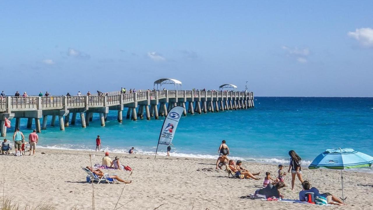 M Lake Worth Beach - Modern Villas Near West Palm Beach, Chic Retro Vibes, King Bed, Cozy Backyard, Bbq, Workspace, High-Speed Internet, Free Parking, 5 Minutes To Downtown & Beach Extérieur photo