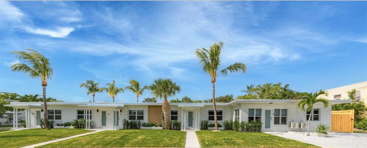 M Lake Worth Beach - Modern Villas Near West Palm Beach, Chic Retro Vibes, King Bed, Cozy Backyard, Bbq, Workspace, High-Speed Internet, Free Parking, 5 Minutes To Downtown & Beach Extérieur photo