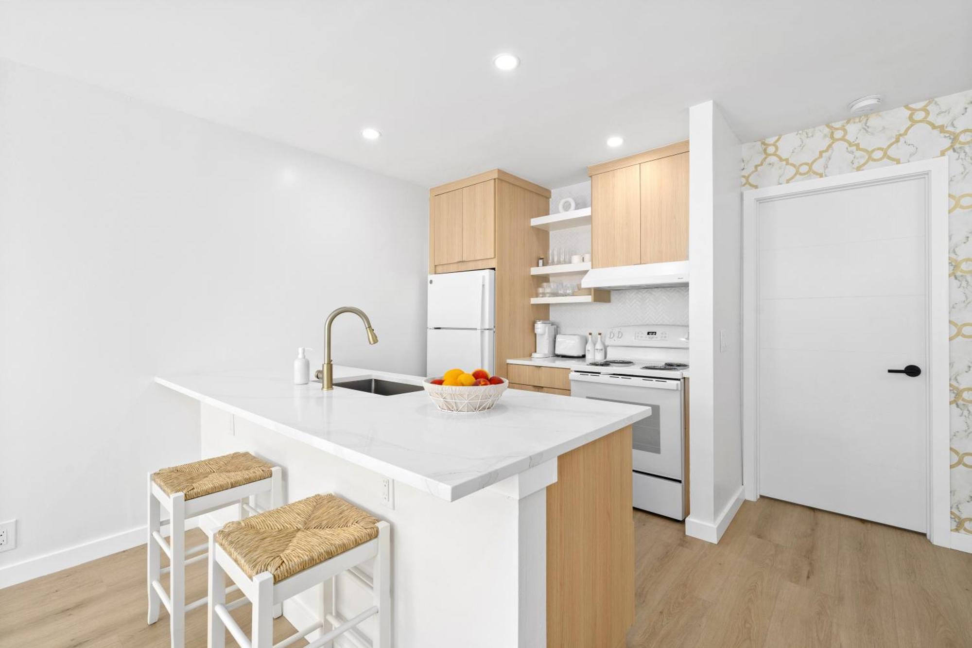 M Lake Worth Beach - Modern Villas Near West Palm Beach, Chic Retro Vibes, King Bed, Cozy Backyard, Bbq, Workspace, High-Speed Internet, Free Parking, 5 Minutes To Downtown & Beach Extérieur photo