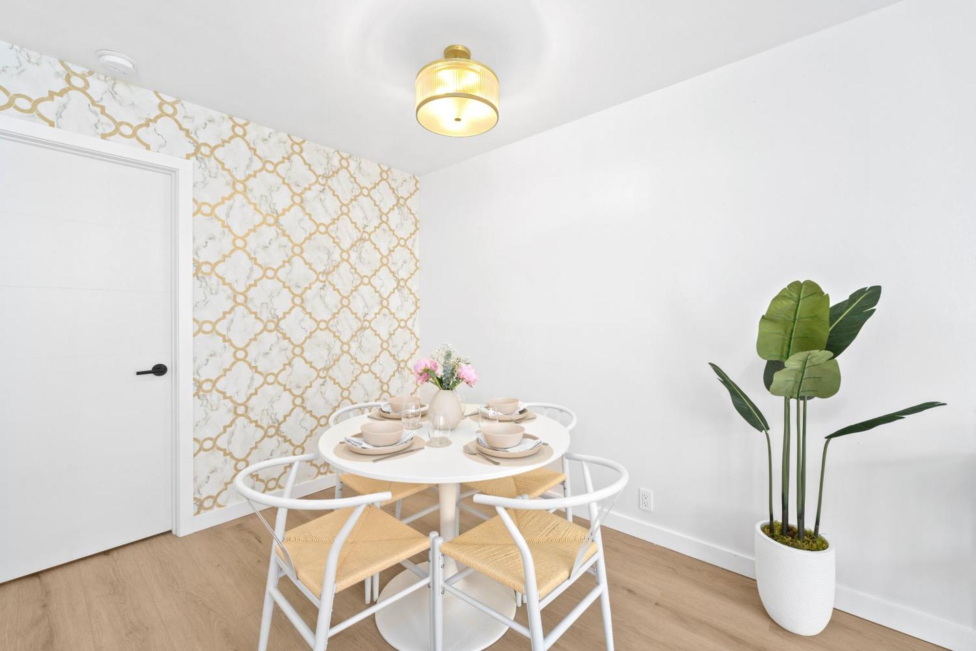 M Lake Worth Beach - Modern Villas Near West Palm Beach, Chic Retro Vibes, King Bed, Cozy Backyard, Bbq, Workspace, High-Speed Internet, Free Parking, 5 Minutes To Downtown & Beach Extérieur photo