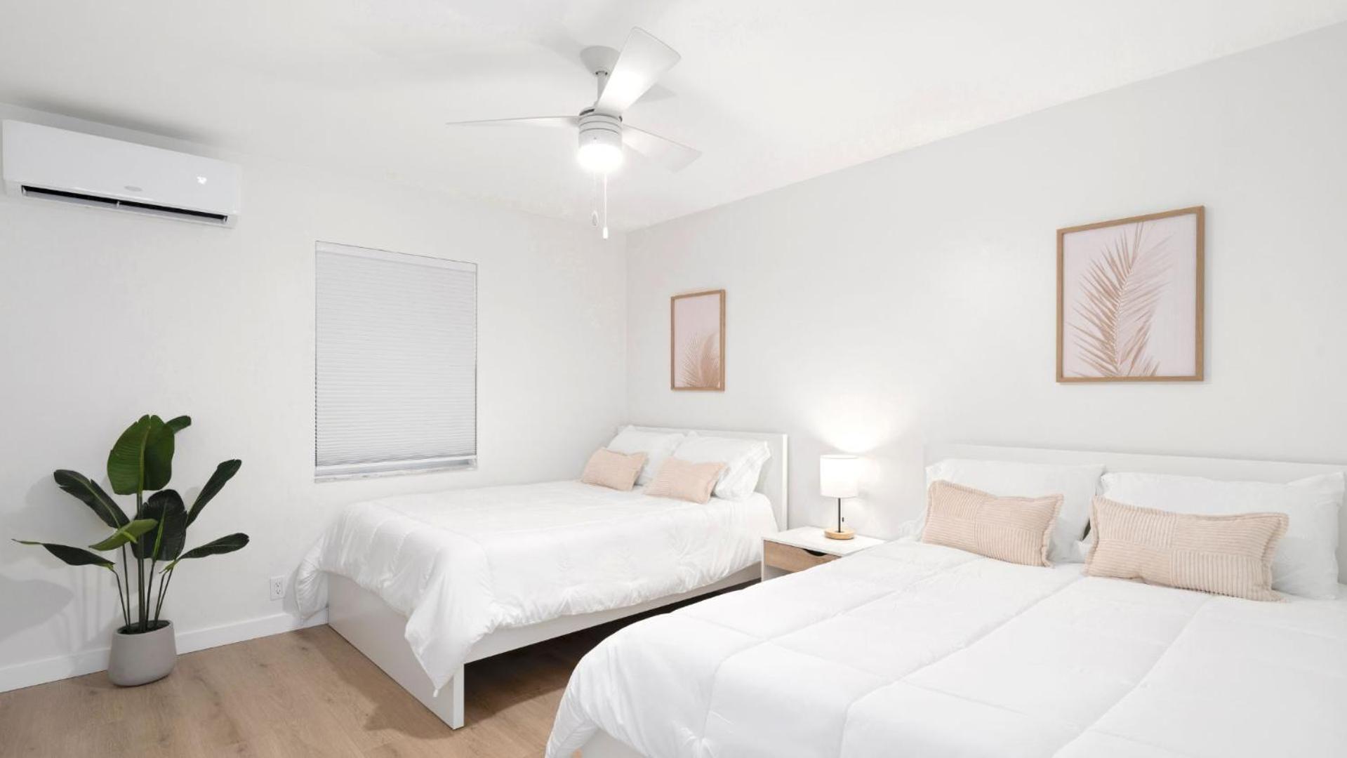 M Lake Worth Beach - Modern Villas Near West Palm Beach, Chic Retro Vibes, King Bed, Cozy Backyard, Bbq, Workspace, High-Speed Internet, Free Parking, 5 Minutes To Downtown & Beach Extérieur photo